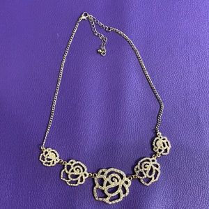 Gold Roses Necklace